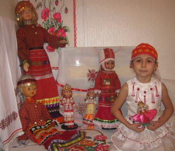 Выставка кукол в чувашских национальных нарядах